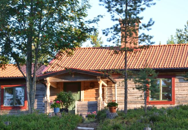 House in Mora - Holiday home directly at the lake and Vasaloppet House in Mora - Holiday home directly at the lake and Vasaloppet