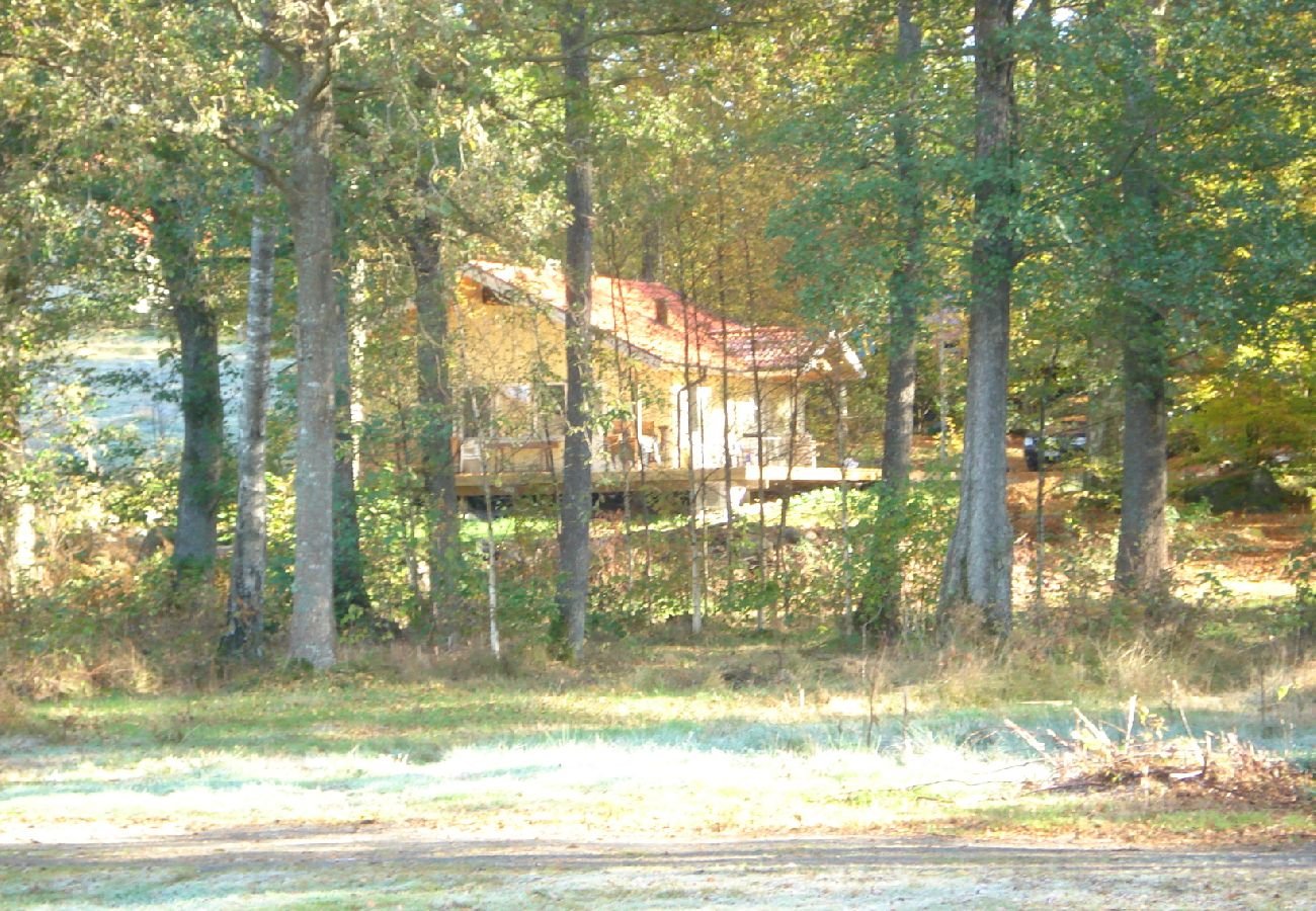 House in Hästveda - Nice Holiday home at the lake in South Sweden