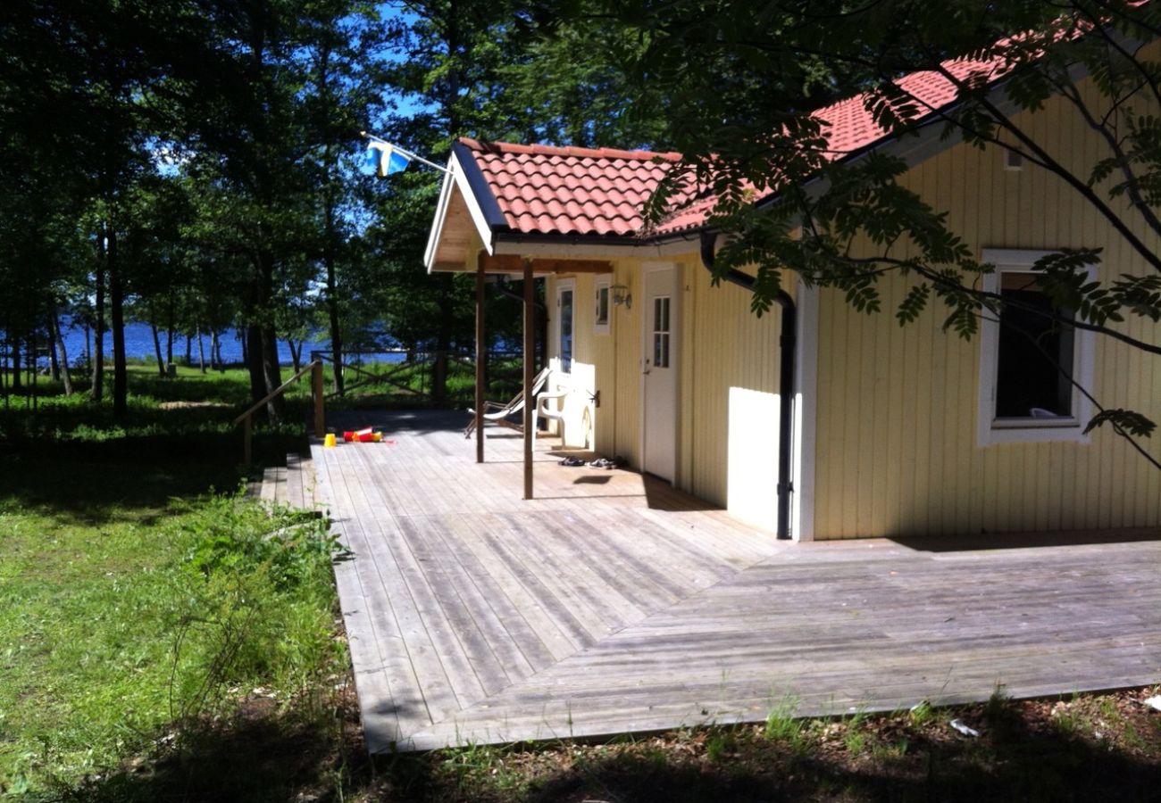 House in Hästveda - Nice Holiday home at the lake in South Sweden