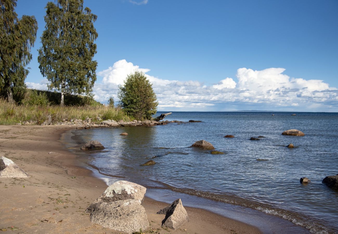House in Motala - Beautiful holiday home with a view of Lake Vättern