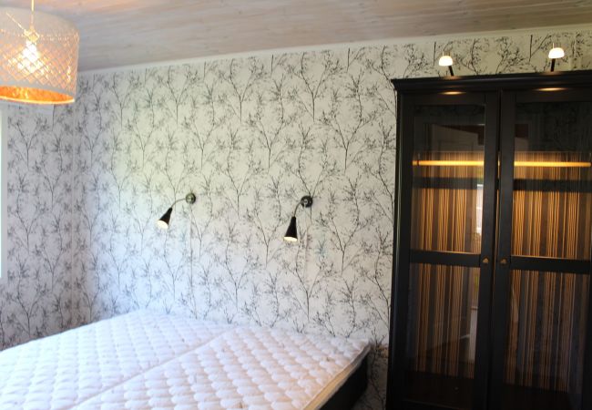 House in Väckelsång - Comfort holiday home with lake location, motor boat and pool House in Väckelsång - Comfort holiday home with lake location, motor boat and pool