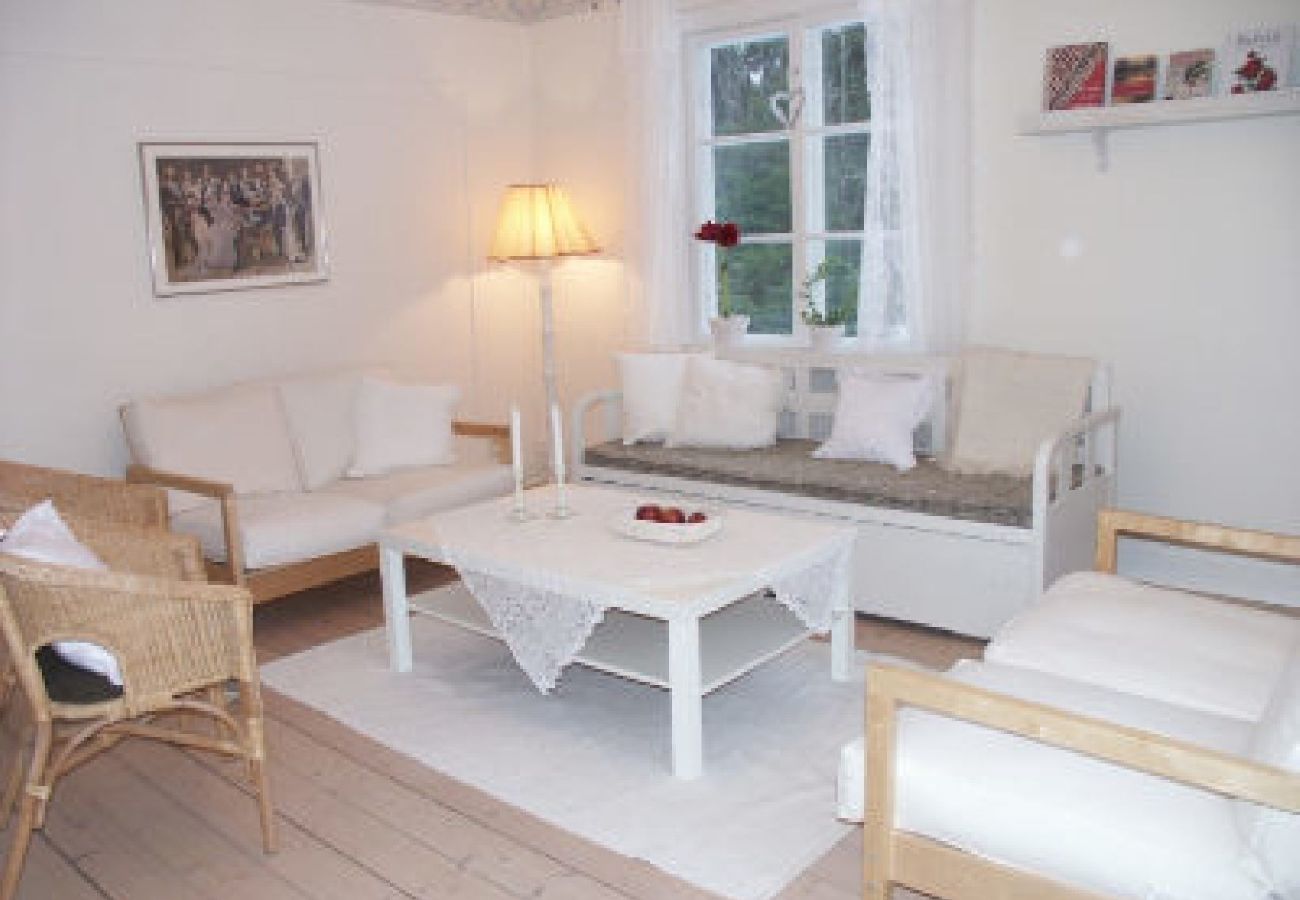 House in Arboga - Family holiday in the countryside in a holiday home
