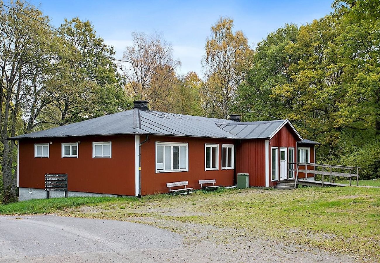 House in Floda - Lake Uspen house 4