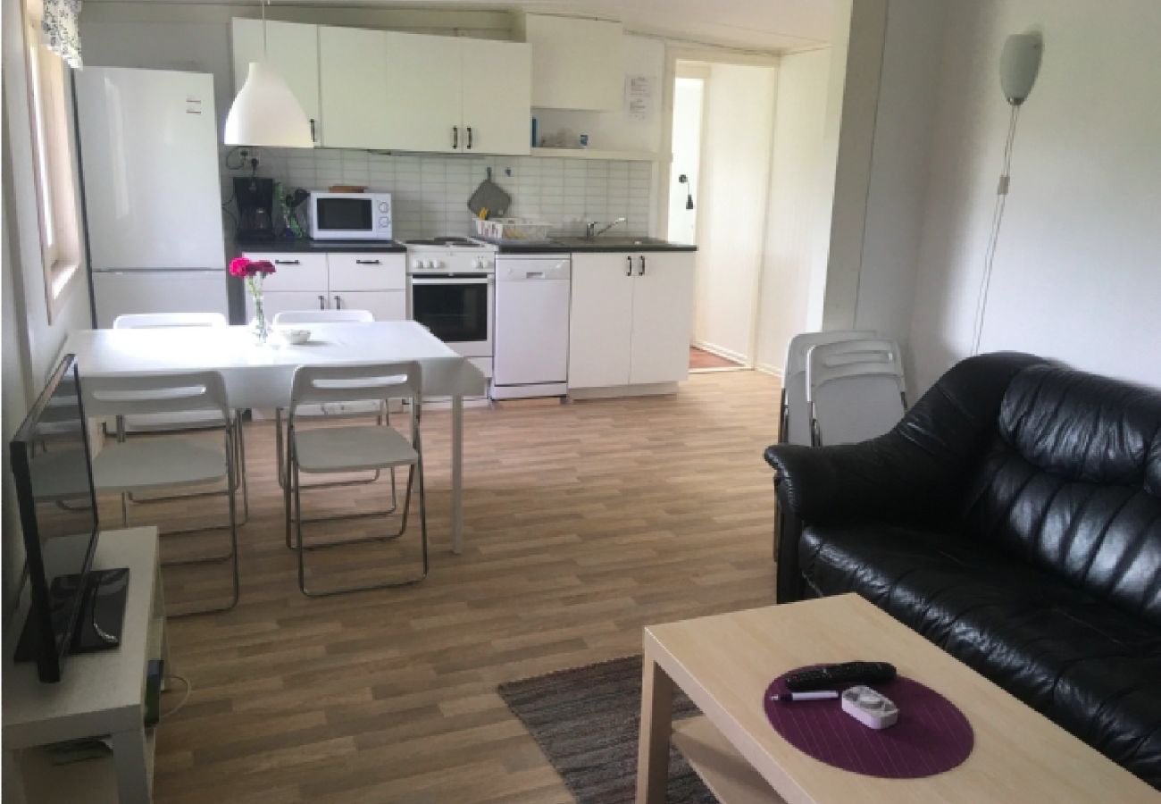 House in Köpingsvik - Nice holiday home just 200 m from a small swimming area