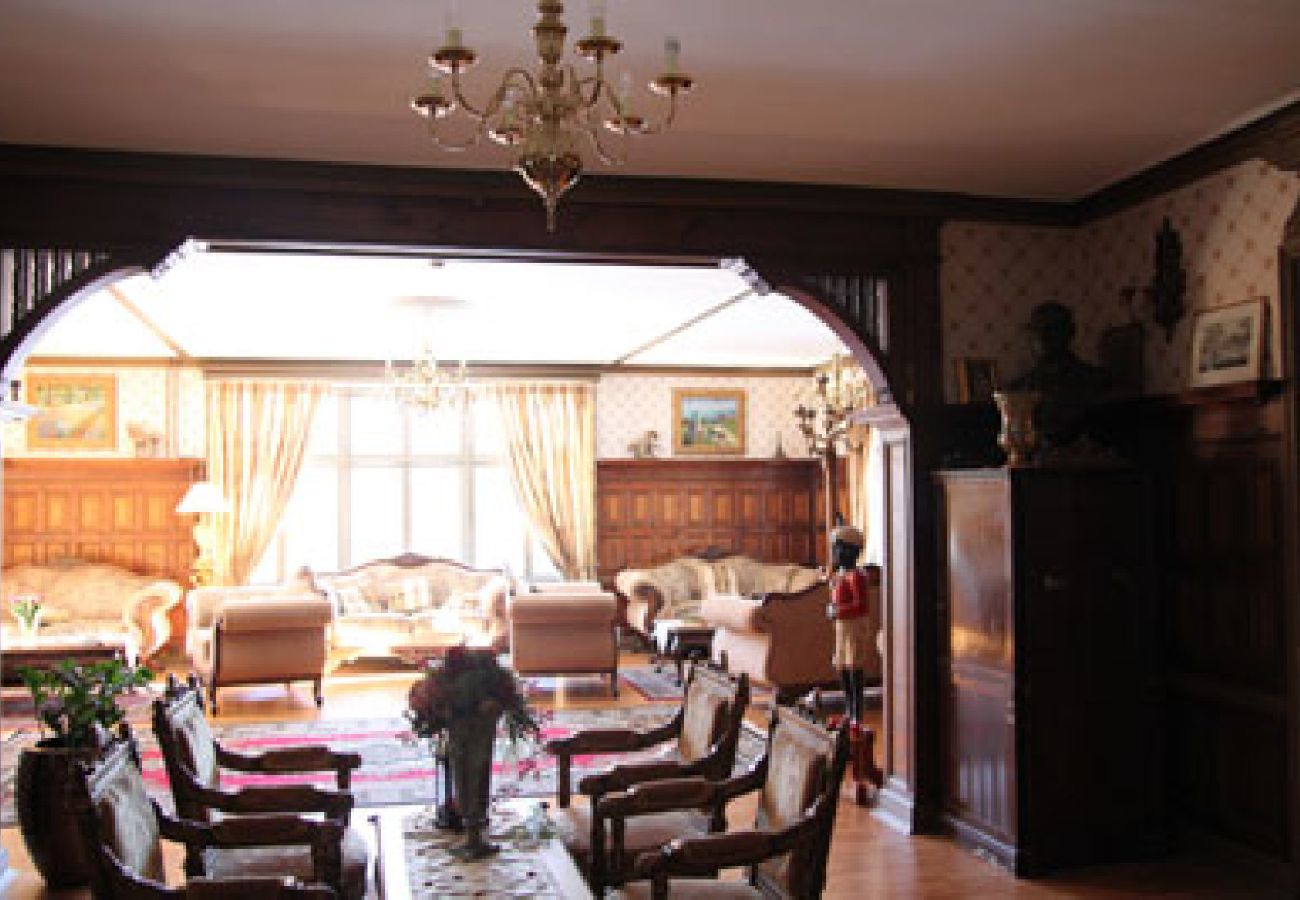 Apartment in Filipstad - Herrgård Övervåning