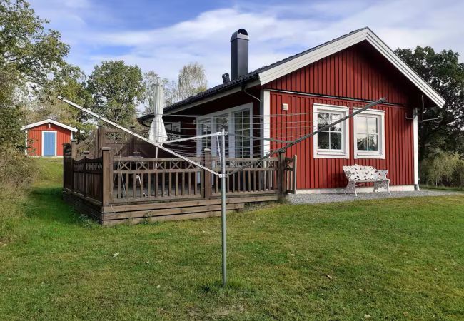 House in Ambjörnarp - Holidays not far from the lake with the possibility of fishing and boat House in Ambjörnarp - Holidays not far from the lake with the possibility of fishing and boat