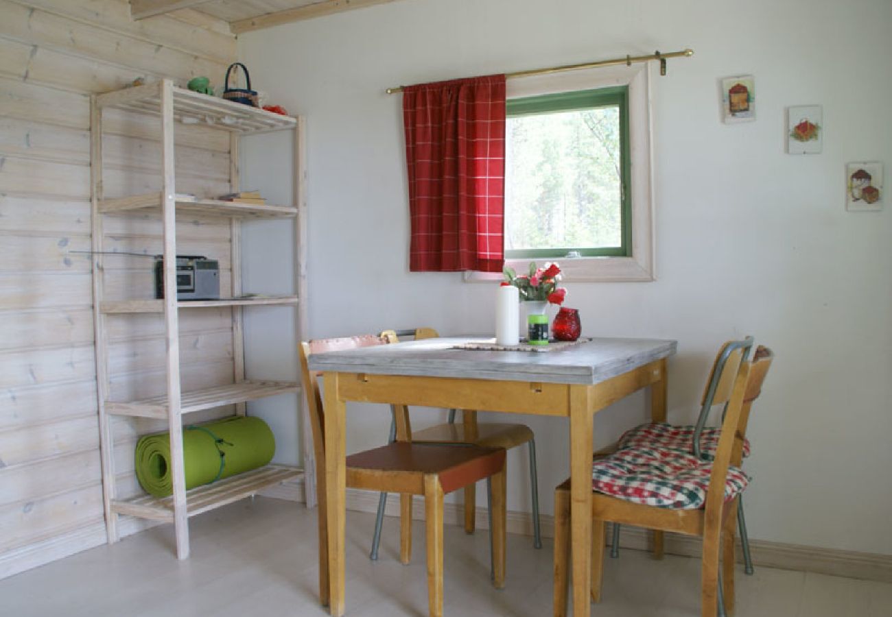 House in Arvidsjaur - Holidays at the lake in the wilderness of northern Sweden