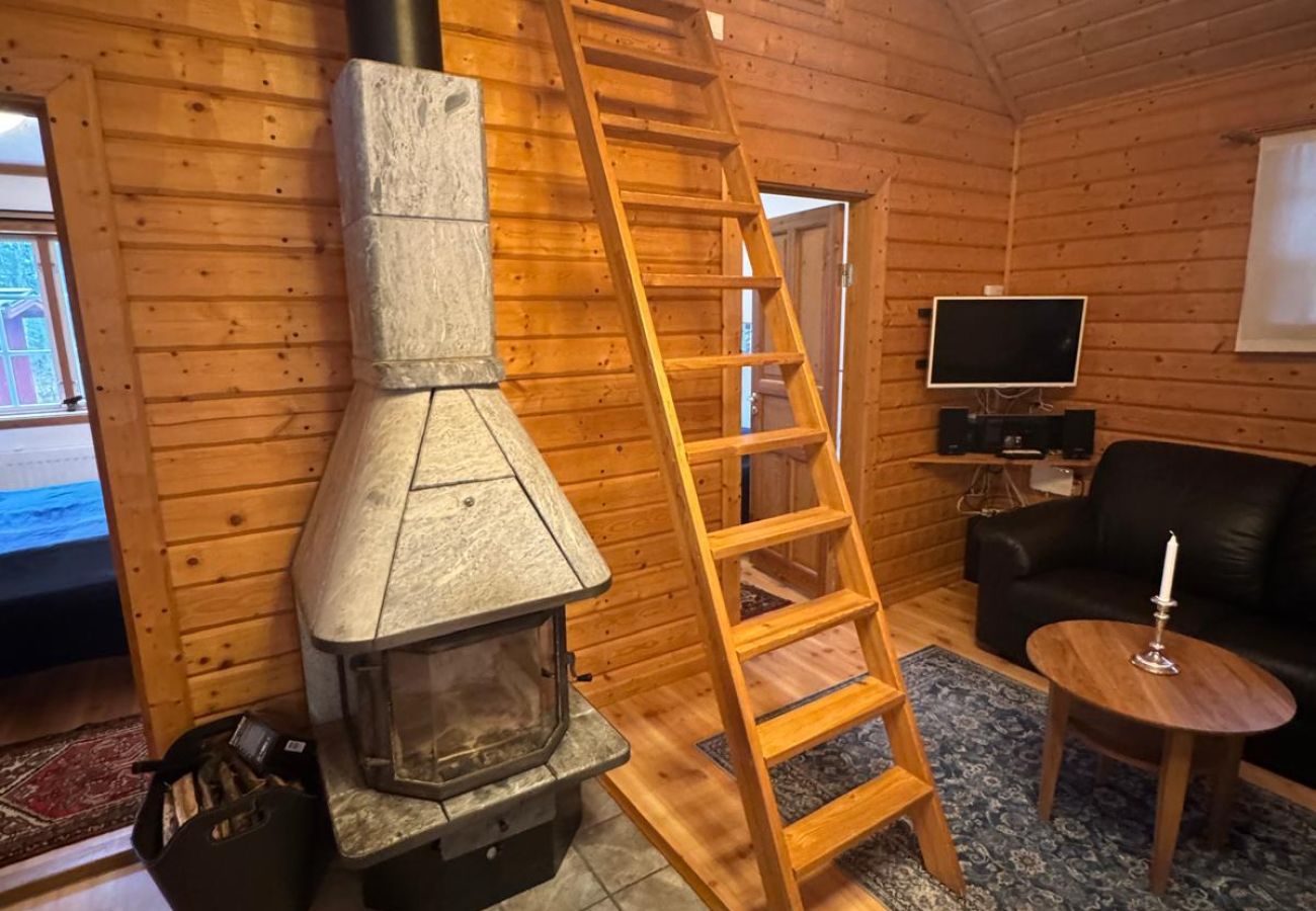 House in Sexdrega - Holidays with a boat at the lake