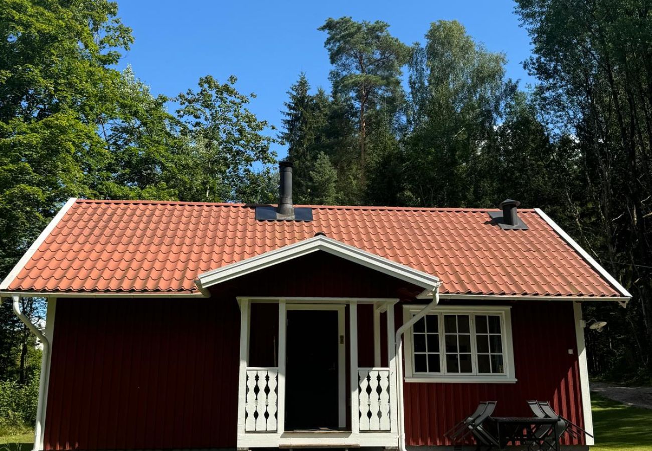 House in Sexdrega - Holidays with a boat at the lake