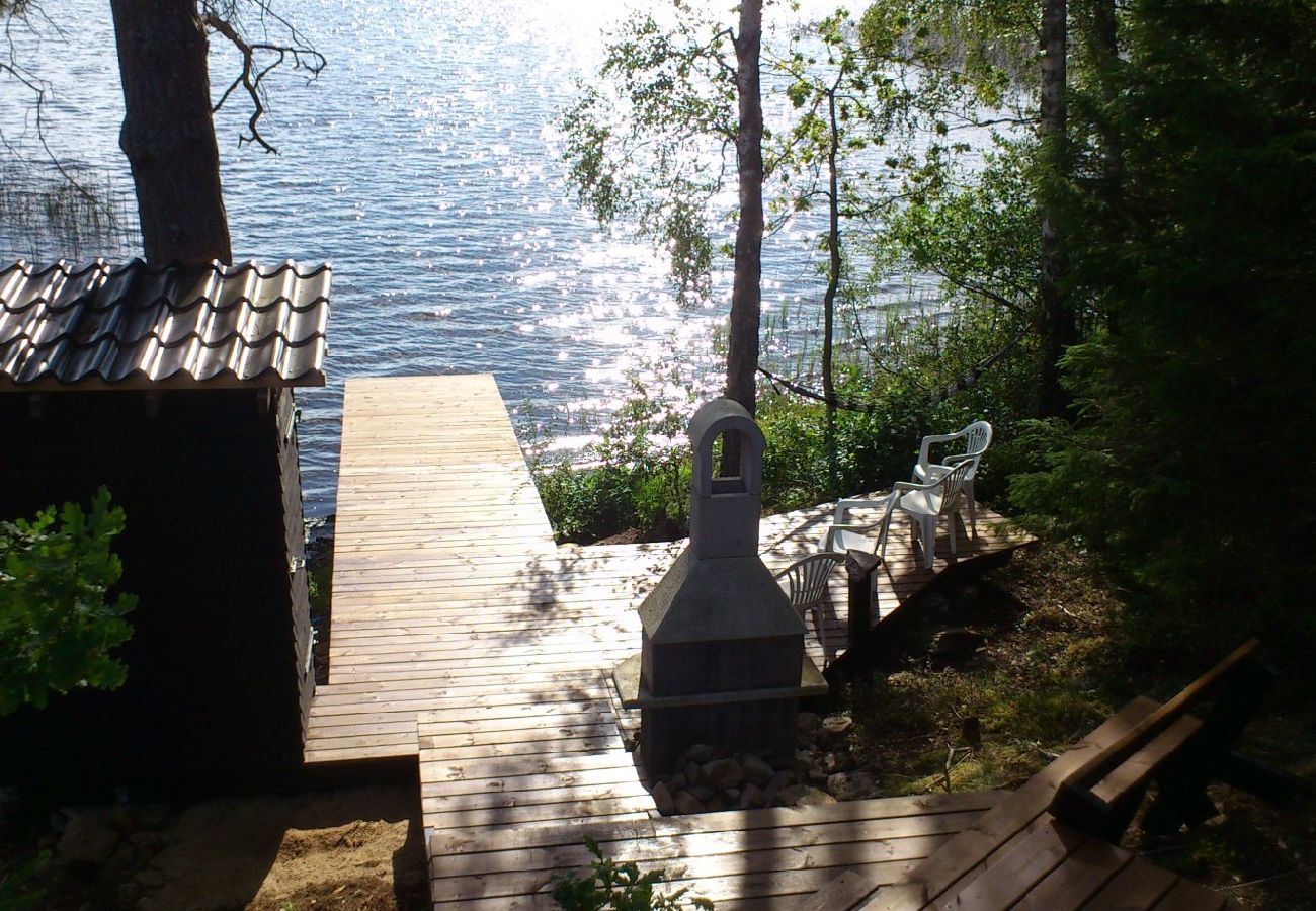 House in Forsheda - Lonely cabin in Småland directly on the lake