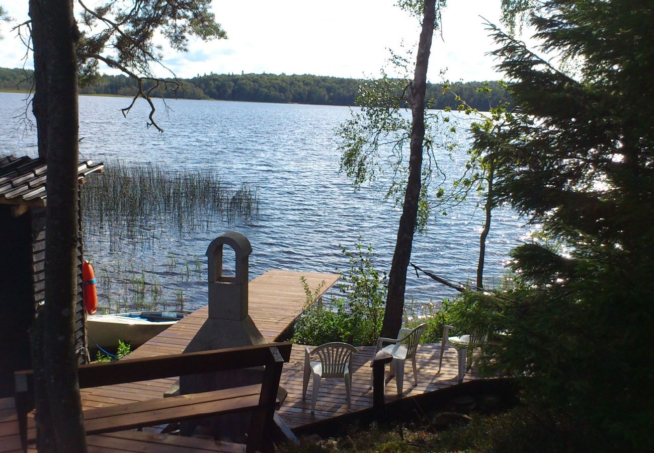 House in Forsheda - Lonely cabin in Småland directly on the lake