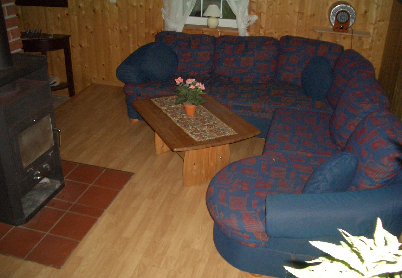 House in Håcksvik - Adventure and relaxation in Västergötland by boat and canoe