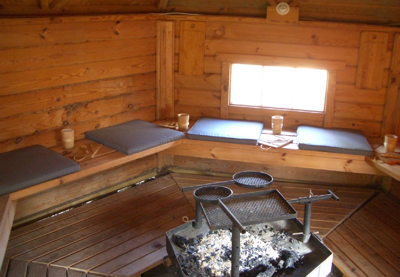 House in Håcksvik - Adventure and relaxation in Västergötland by boat and canoe