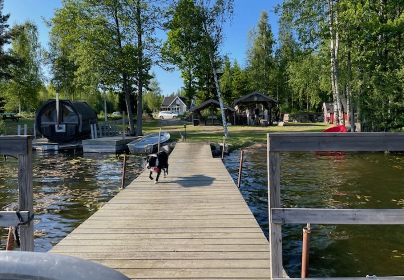 House in Örsjö - In the middle of the Swedish World of Glass and at the lake Skärsjön