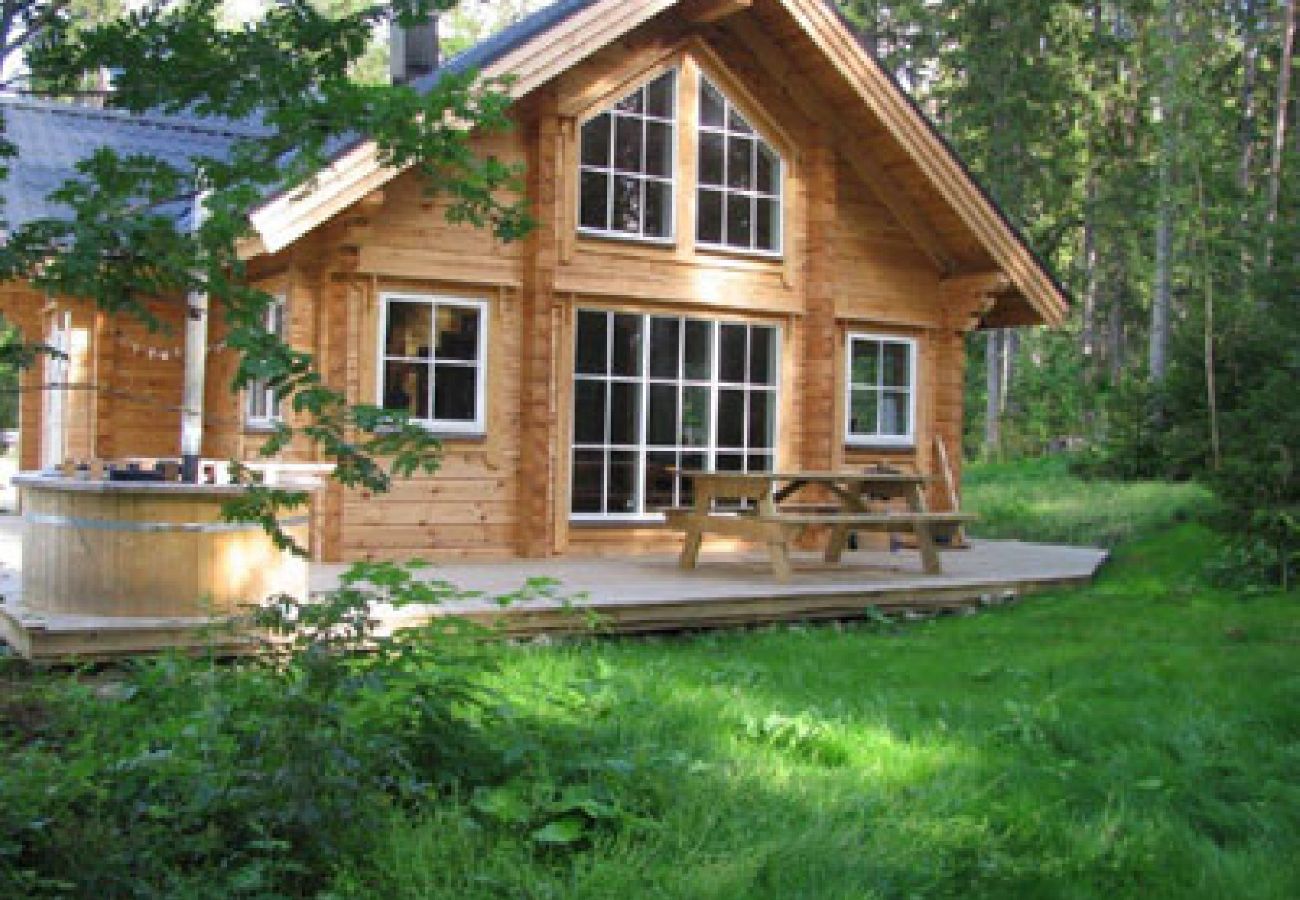 House in Bräcke - Comfortable and modern living at the lake