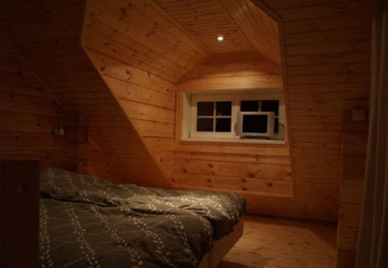 House in Bräcke - Comfortable and modern living at the lake