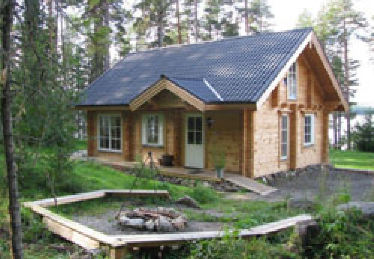 House in Bräcke - Comfortable and modern living at the lake