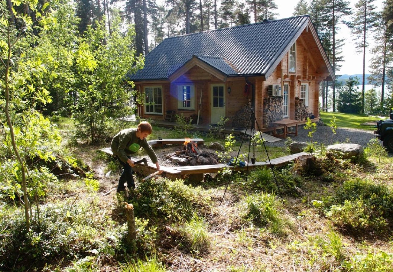 House in Bräcke - Comfortable and modern living at the lake