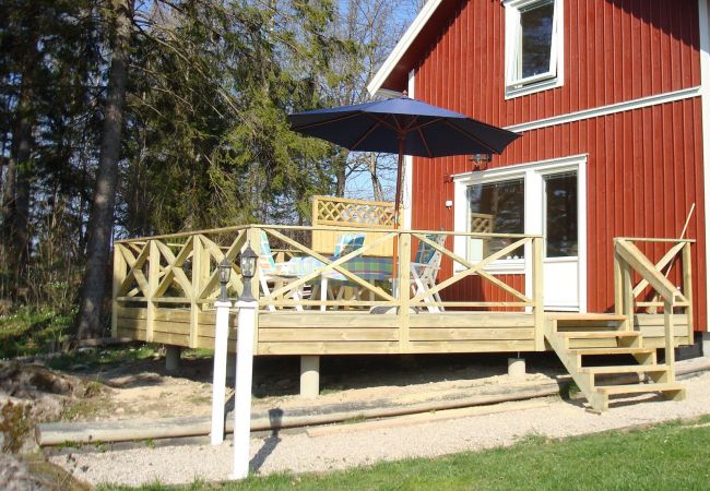 House in Mellerud - Holiday home in Dalsland at the lake Örsjön