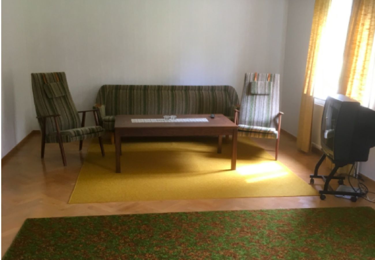 House in Vetlanda - Inexpensive holiday by the lake in Småland