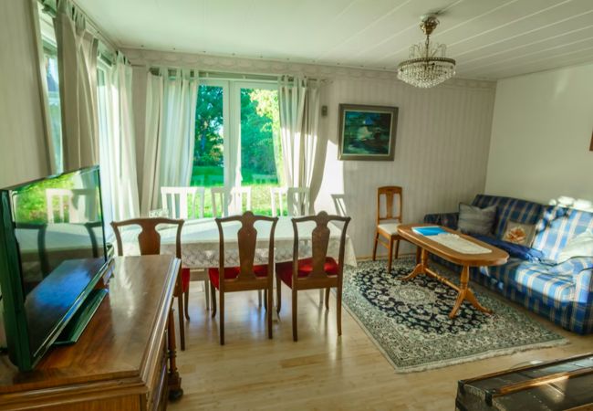 House in Ulricehamn - Beautiful holiday home in a holiday complex with lake views and 2 bedrooms