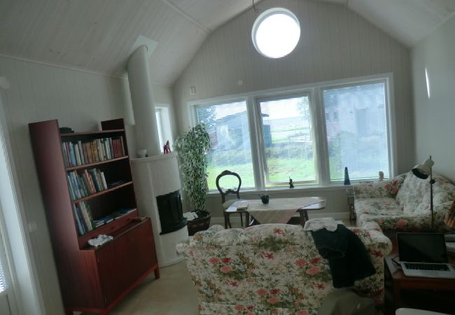 House in Källby - Holiday home in a dream location 30 meters from Lake Vänern