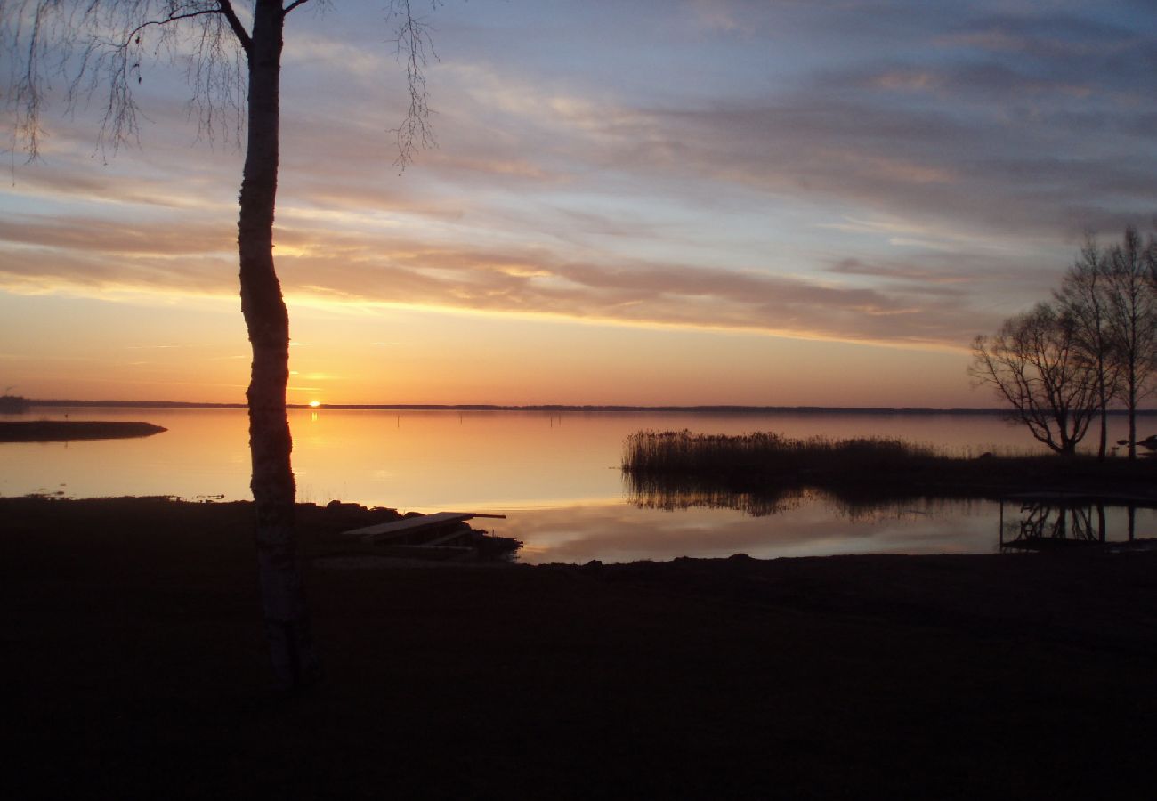 House in Källby - Holiday home in a dream location 30 meters from Lake Vänern