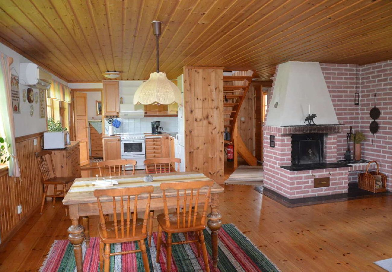 House in Månsarp - Stylishly furnished holiday home in the countryside
