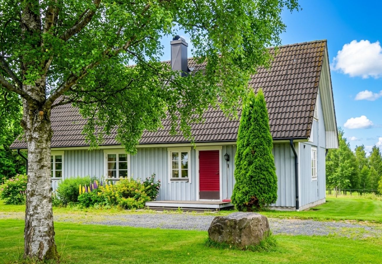 House in Månsarp - Stylishly furnished holiday home in the countryside
