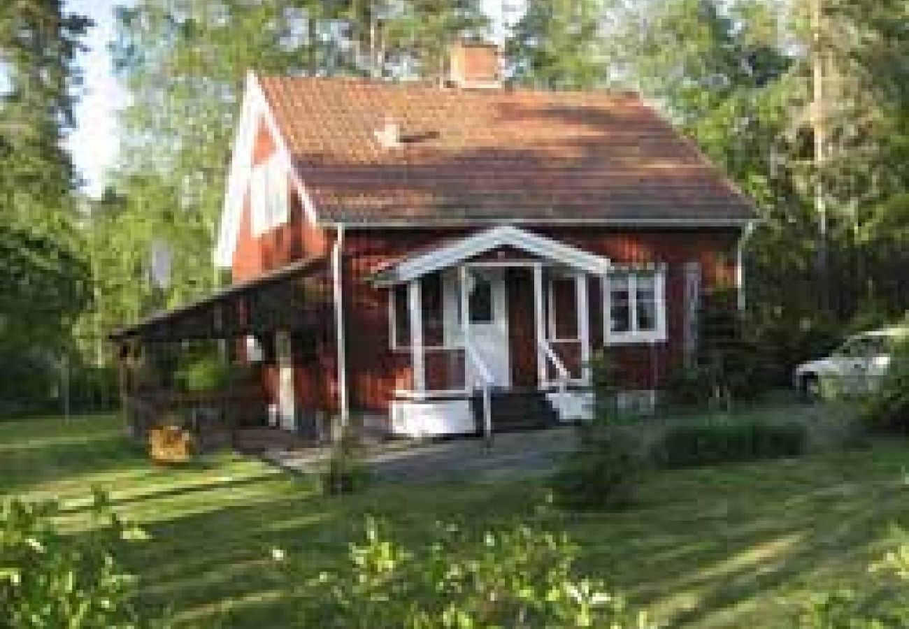 House in Nordmarkshyttan - Villa Stjälpet