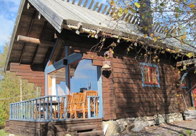 House in Mora - Attractive timber lodge near lake beach  House in Mora - Attractive timber lodge near lake beach