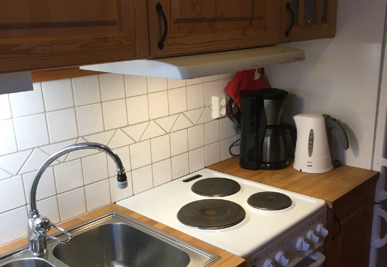 House in Mora - Attractive timber lodge near lake beach 