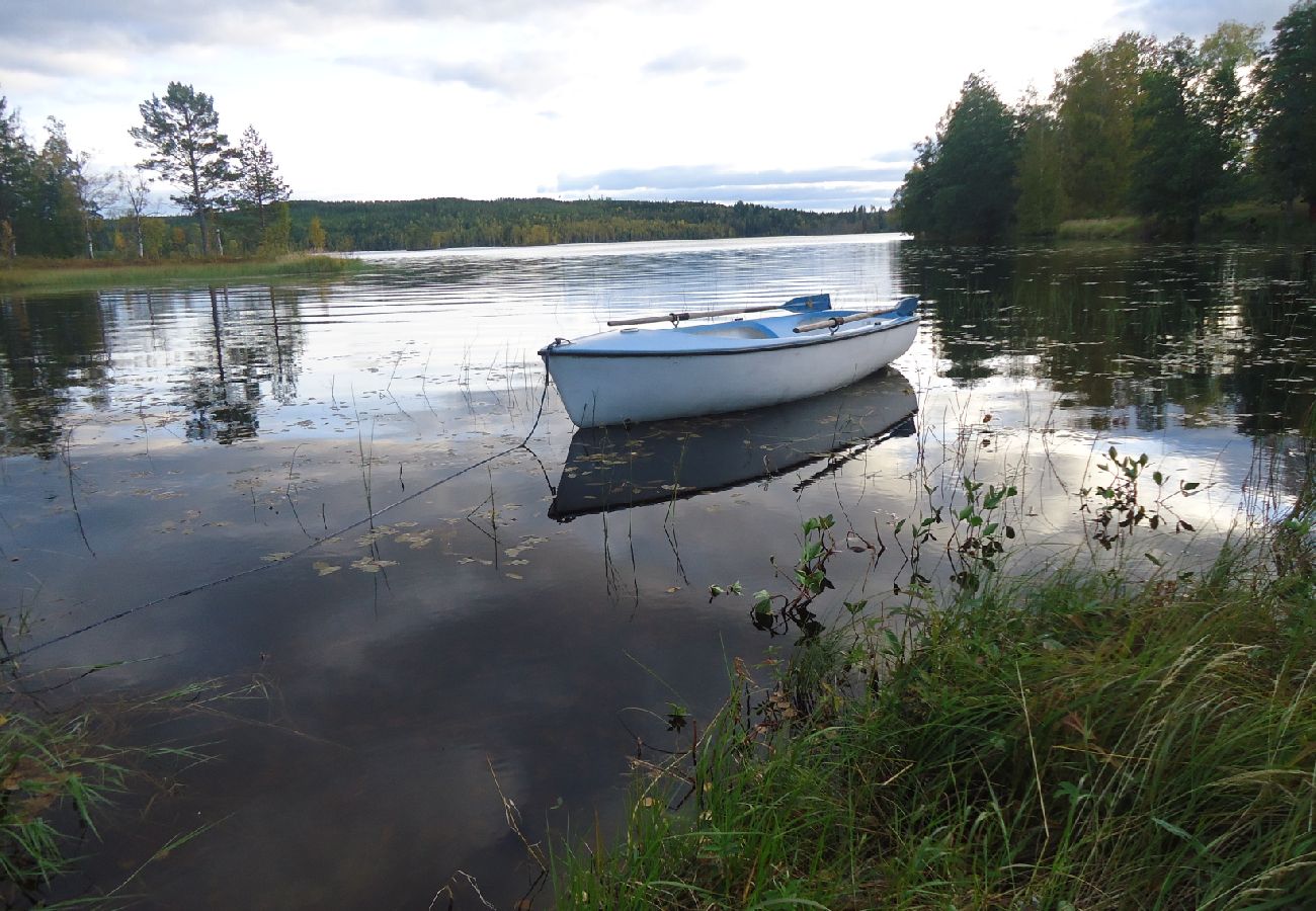House in Lesjöfors - Large holiday home for 18 people in beautiful Värmland