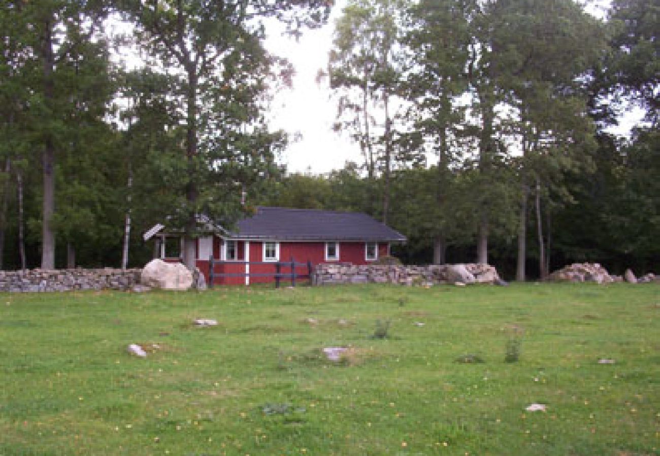 House in Tyringe - Cosy Holiday home with on a small fishing pond