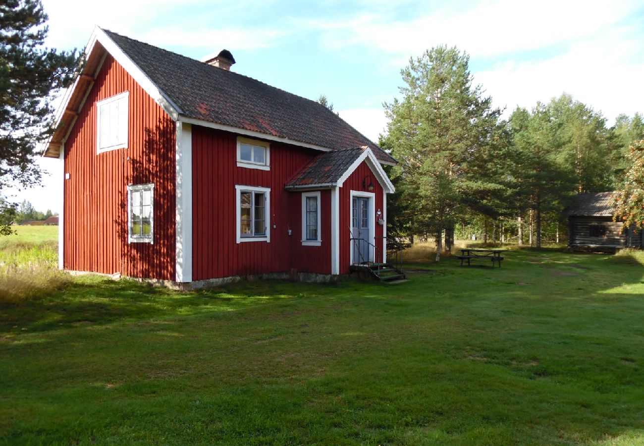 House in Venjan - Dalarna holiday home in picturesque Venjan