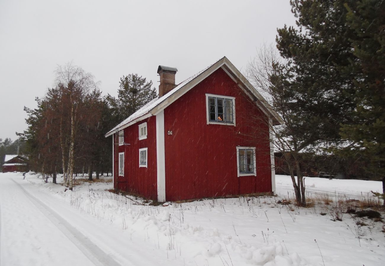 House in Venjan - Dalarna holiday home in picturesque Venjan