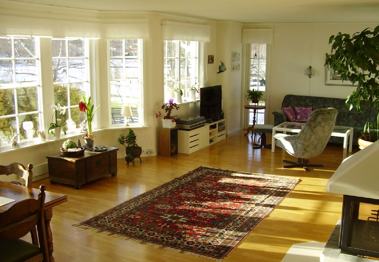 House in Bålsta - Luxurious lakeside villa very close to Stockholm