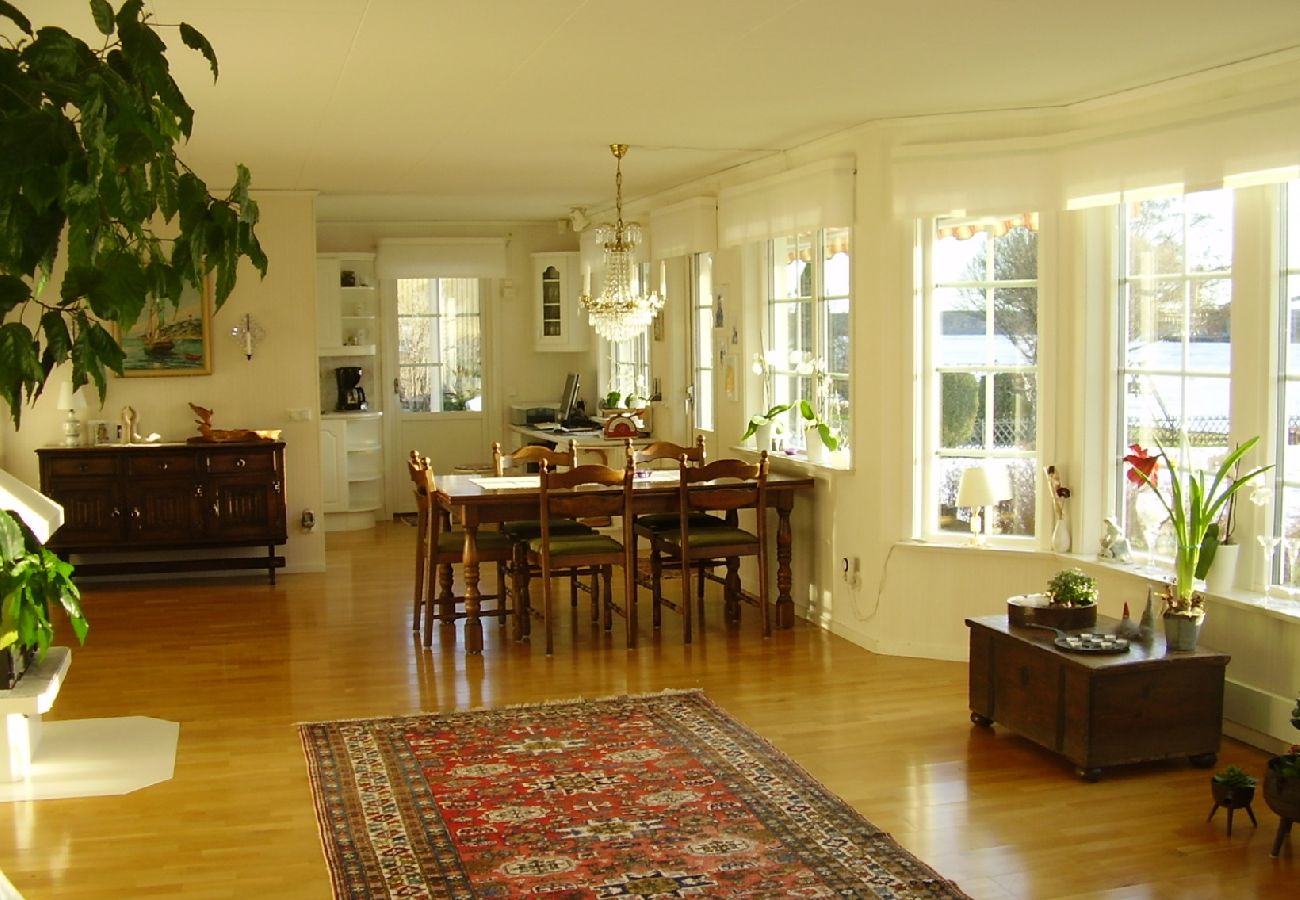 House in Bålsta - Luxurious lakeside villa very close to Stockholm