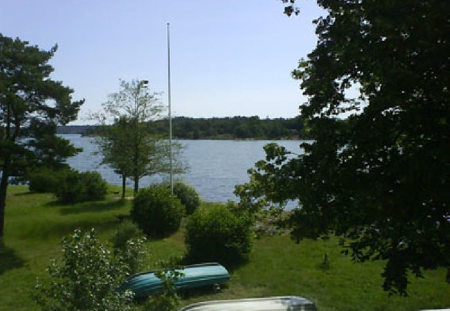 House in Vikbolandet - At a water property with an own boat bridge/landing stage for the boat