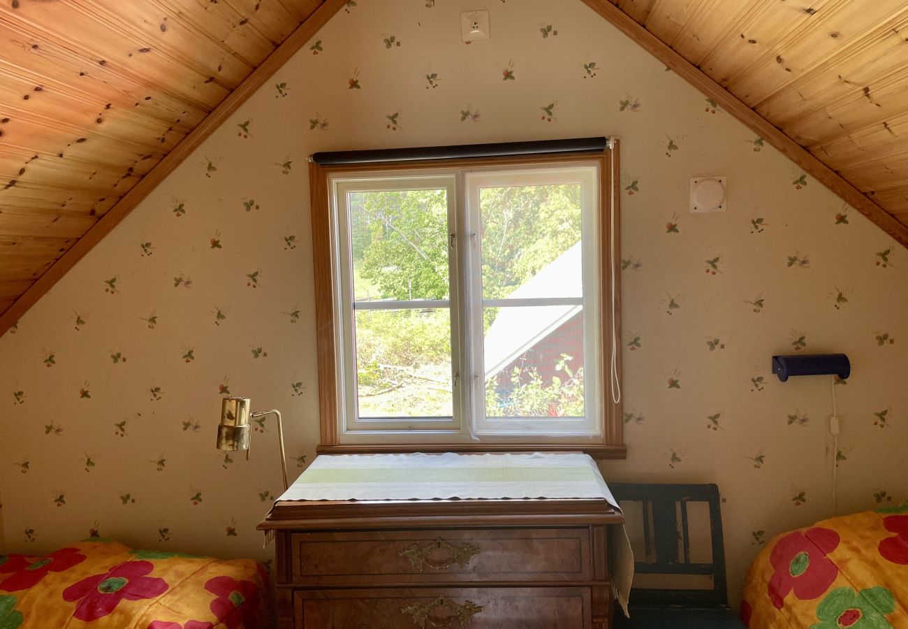 House in Mörlunda - Holiday directly at the lake in Småland and without neighbors
