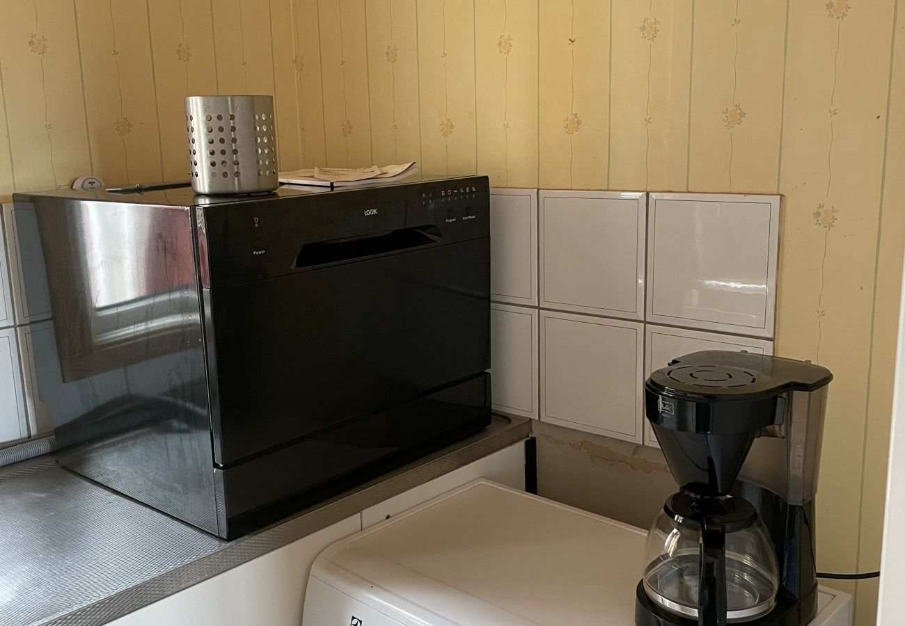 House in Mörlunda - Holiday directly at the lake in Småland and without neighbors