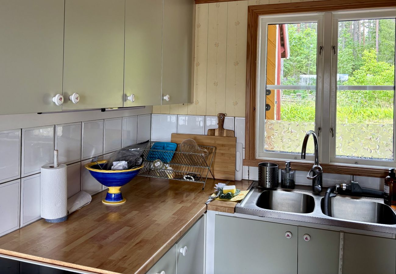 House in Mörlunda - Holiday directly at the lake in Småland and without neighbors