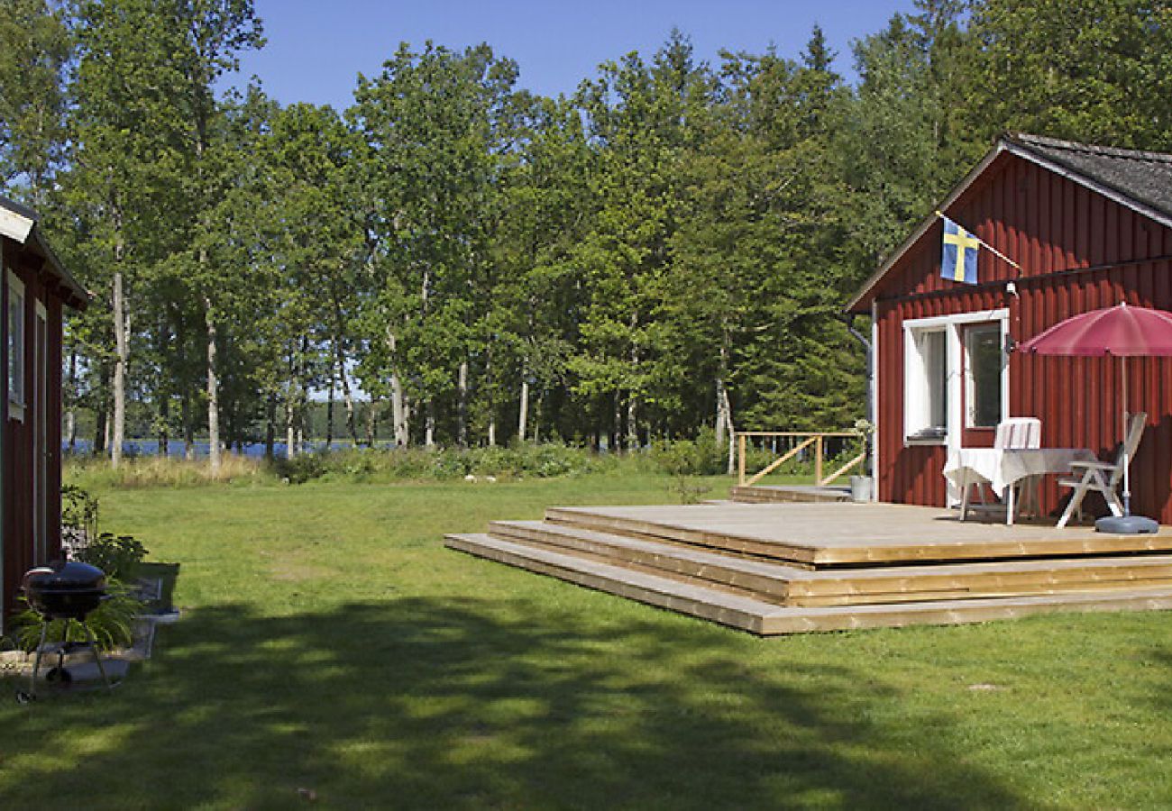 House in Annerstad - Holiday home right on Lake Kösen