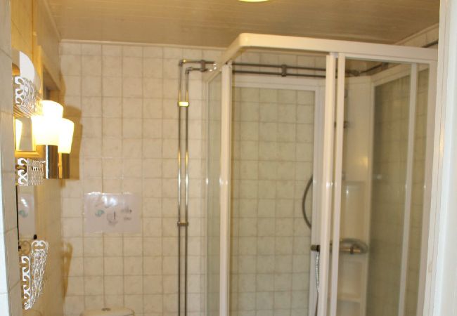 House in Väckelsång - Large comfortable holiday home with private pool, motorboat and lake view  House in Väckelsång - Large comfortable holiday home with private pool, motorboat and lake view
