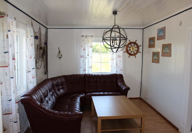 House in Väckelsång - Large comfortable holiday home with private pool, motorboat and lake view  House in Väckelsång - Large comfortable holiday home with private pool, motorboat and lake view