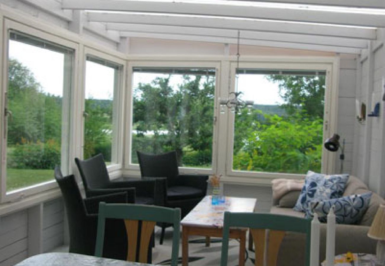 House in Hölö - Sommarstuga Mörkö