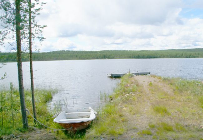 House in Arvidsjaur - Cottage by the lake in Lapland