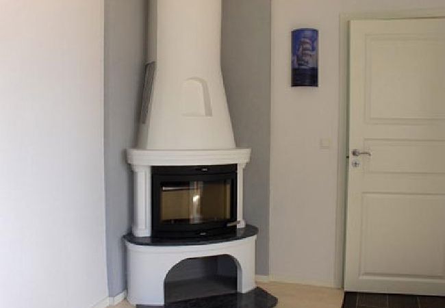 House in Löttorp - Holiday home with a beautiful location right next to the sea House in Löttorp - Holiday home with a beautiful location right next to the sea