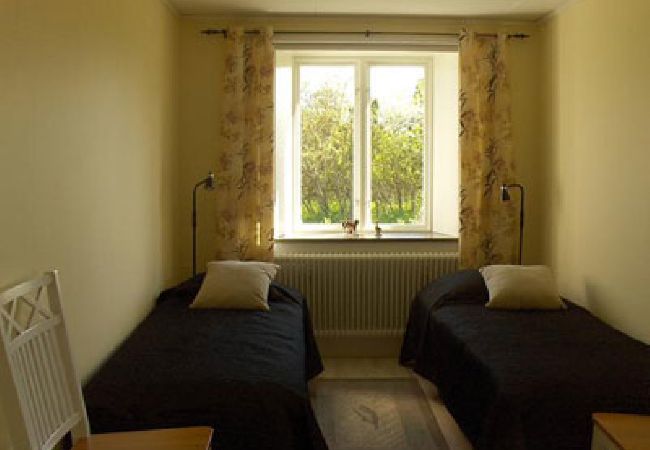 House in Löttorp - Holiday home with a beautiful location right next to the sea House in Löttorp - Holiday home with a beautiful location right next to the sea