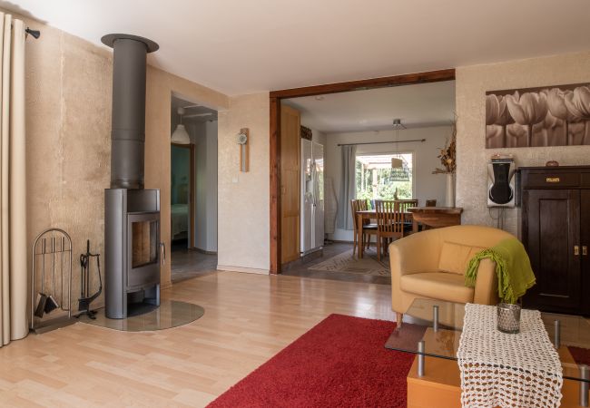House in Flen - Cottage in the heart of Sörmland with spa (rentable) House in Flen - Cottage in the heart of Sörmland with spa (rentable)